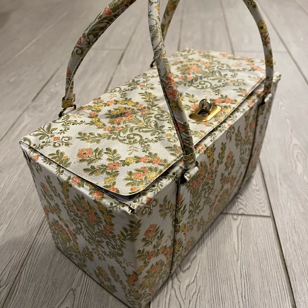 1960s Vinyl Tapestry Look Train Case  Green orange and cream floral print - Picture 6 of 17